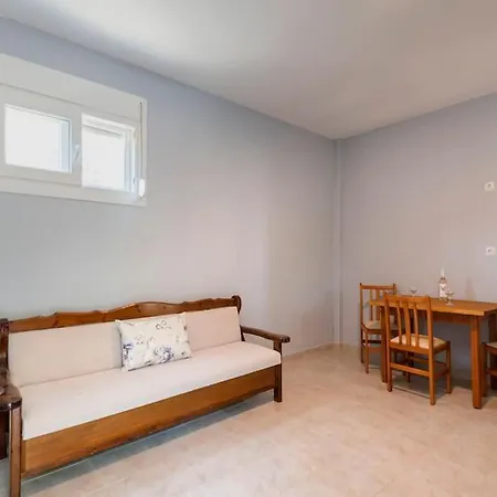 Bay Holiday home Plimmiri